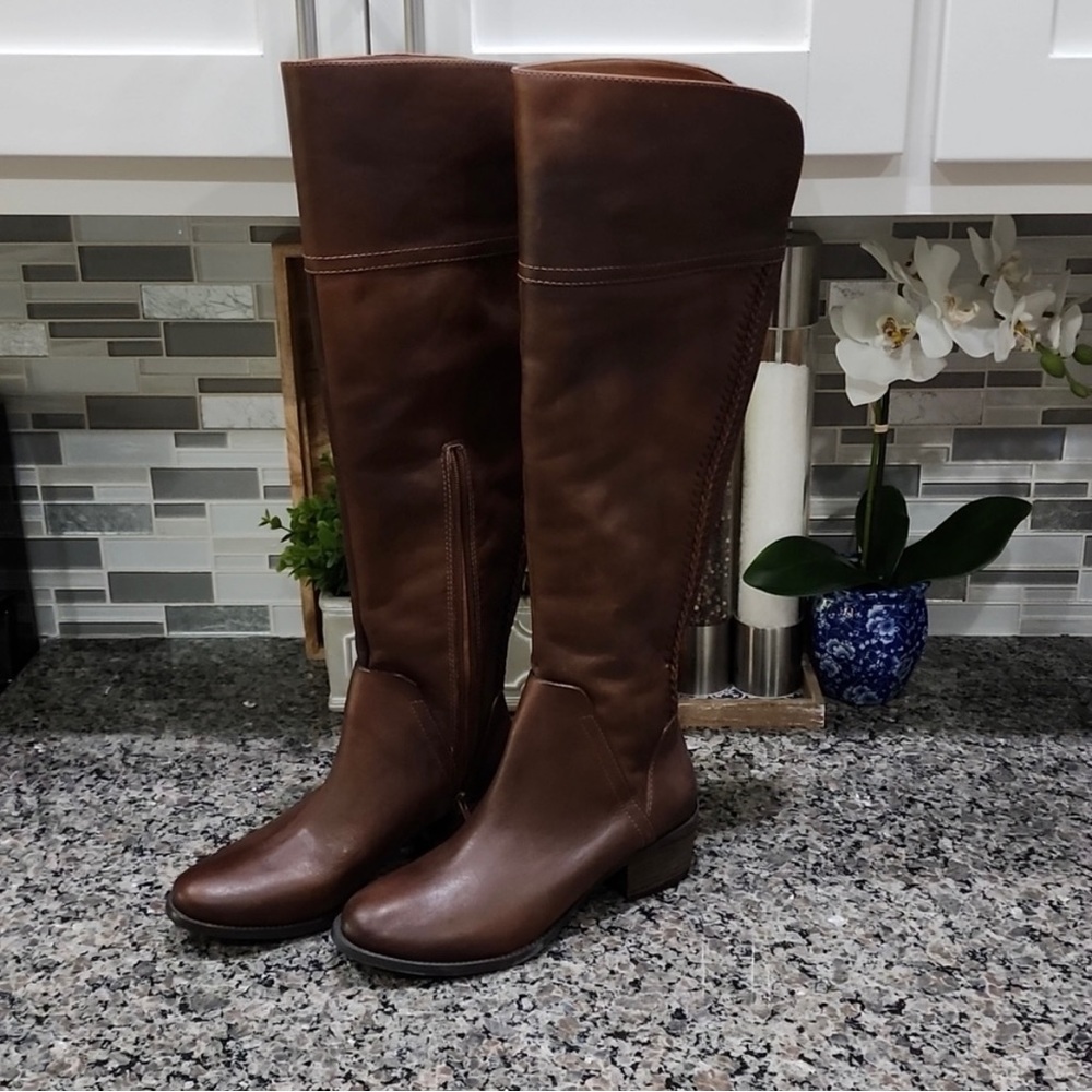 Vince Camuto boots - size 8.5 never worn!